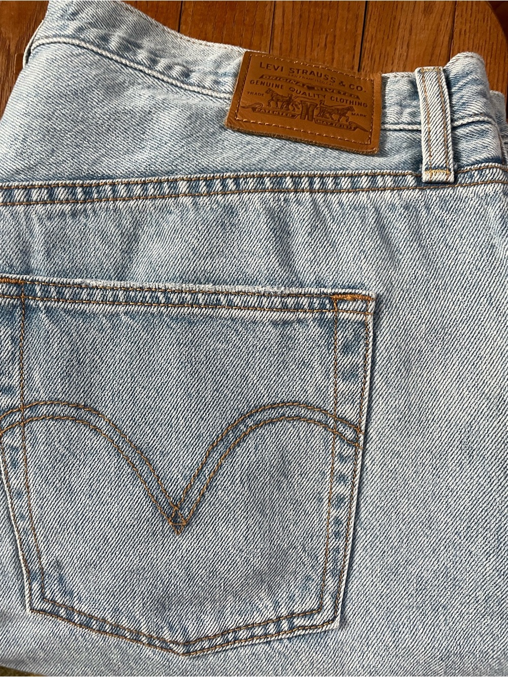 Levi's Light Blue Ribcage Straight Ankle Jeans with Tan Stitching